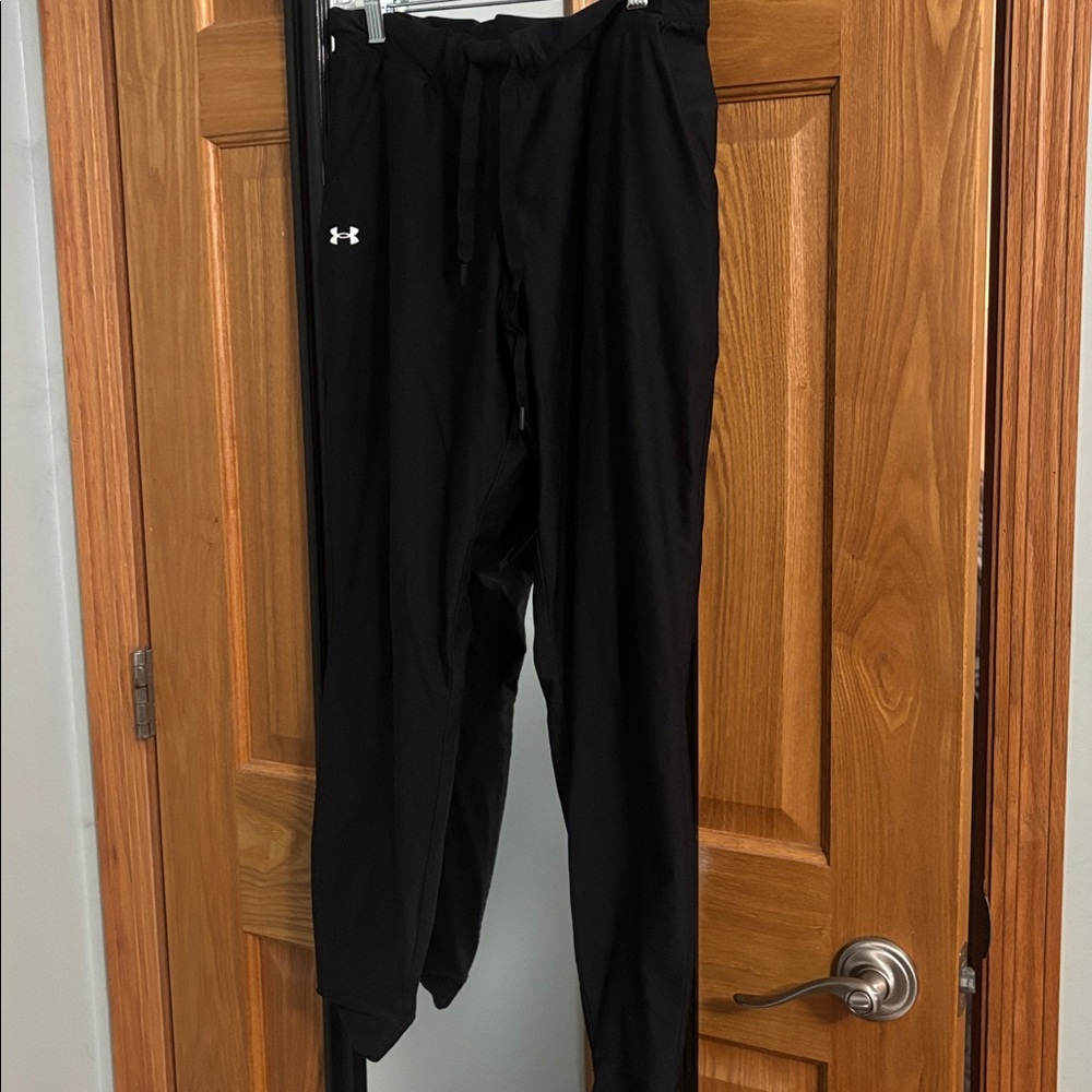 Under Armour Black Jogger Athletic Pants